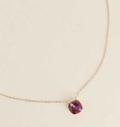 Précommande Collier avec pendentif carré en cristal de Swarovski BEA