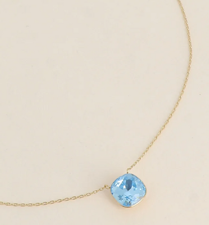 Précommande Collier avec pendentif carré en cristal de Swarovski BEA