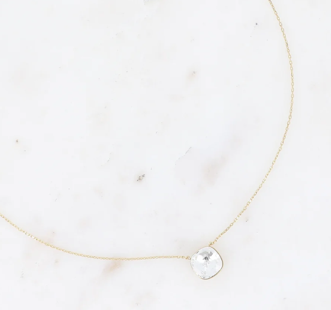 Précommande Collier avec pendentif carré en cristal de Swarovski BEA