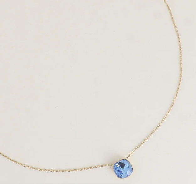 Précommande Collier avec pendentif carré en cristal de Swarovski BEA