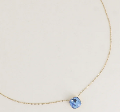 Précommande Collier avec pendentif carré en cristal de Swarovski BEA