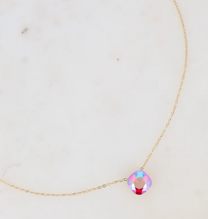 Précommande Collier avec pendentif carré en cristal de Swarovski BEA
