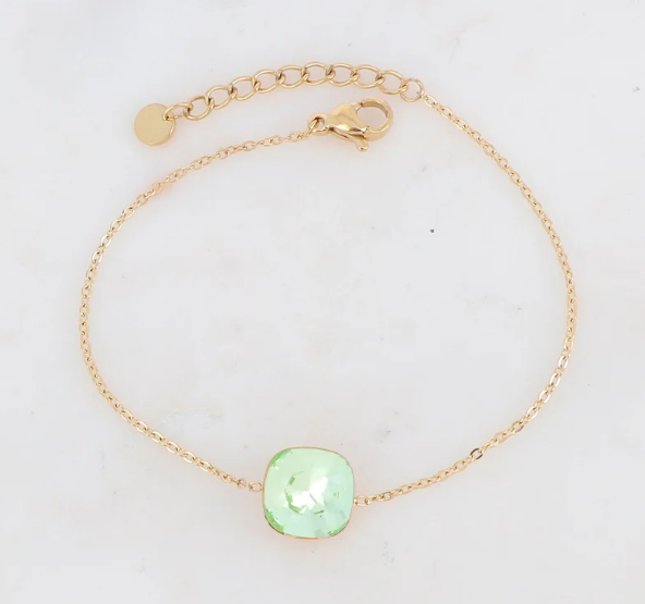 Précommande Bracelet avec pendentif carré en cristal de Swarovski BEA