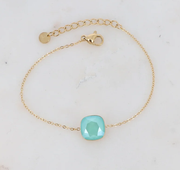 Précommande Bracelet avec pendentif carré en cristal de Swarovski BEA
