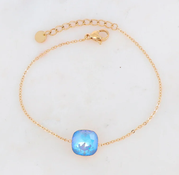 Précommande Bracelet avec pendentif carré en cristal de Swarovski BEA