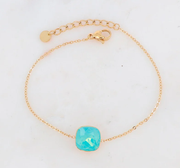 Précommande Bracelet avec pendentif carré en cristal de Swarovski BEA