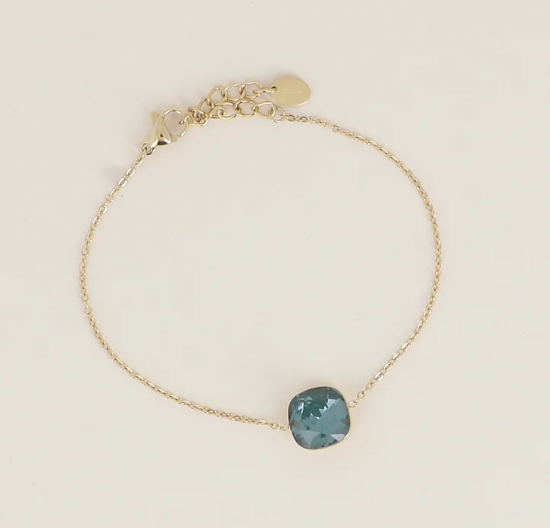 Précommande Bracelet avec pendentif carré en cristal de Swarovski BEA