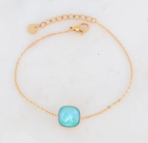 Précommande Bracelet avec pendentif carré en cristal de Swarovski BEA