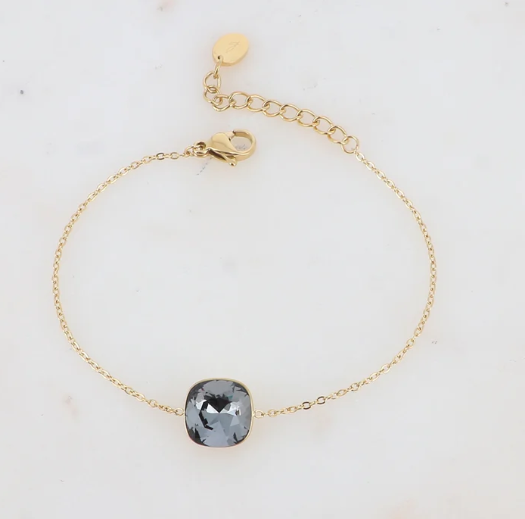 Précommande Bracelet avec pendentif carré en cristal de Swarovski BEA